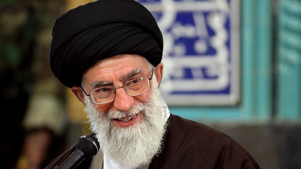تا پرچم به دست توست خاطرمان آسوده است
