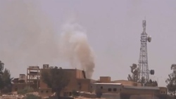 نماز شکر رزمندگان انصارالله یمن در کنار پهپاد سرنگون شده عربستان + فیلم