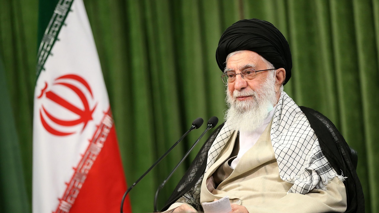 تا پرچم به دست توست خاطرمان آسوده است