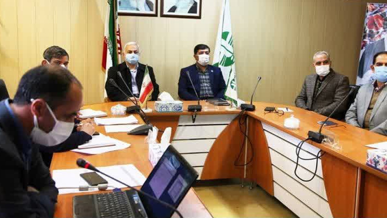 بررسی مشکلات زیست محیطی جاده مهاباد