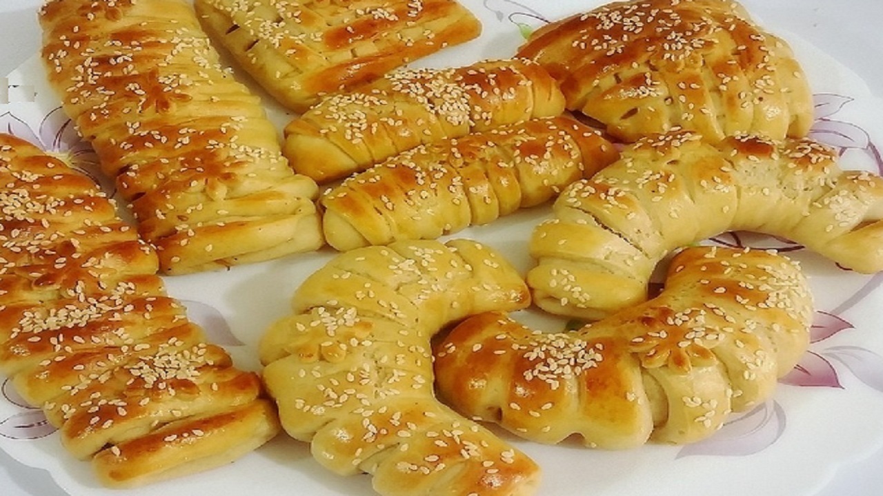 آموزش آشپزی؛ از پیراشکی مرغ خوشمزه و دلمه سیب زمینی متفاوت تا آش عاشوره ترکی + تصاویر