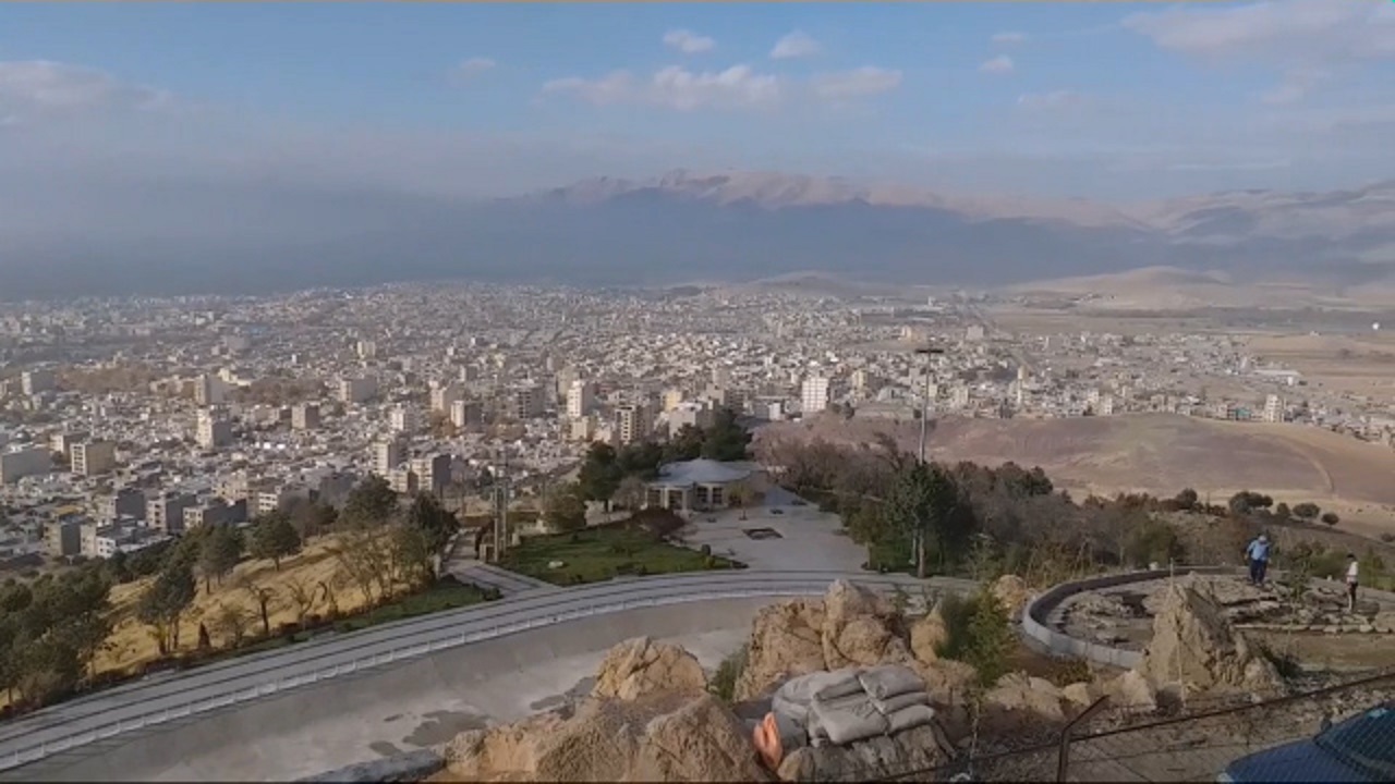 چشم اندازی زیبا از بام نهاوند + فیلم