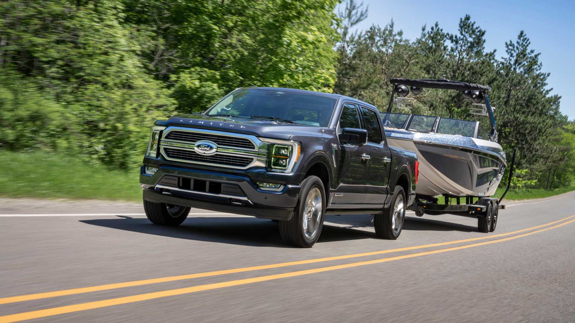 درگ بین فورد هیبرید F-150 و رپتور F-150 + فیلم