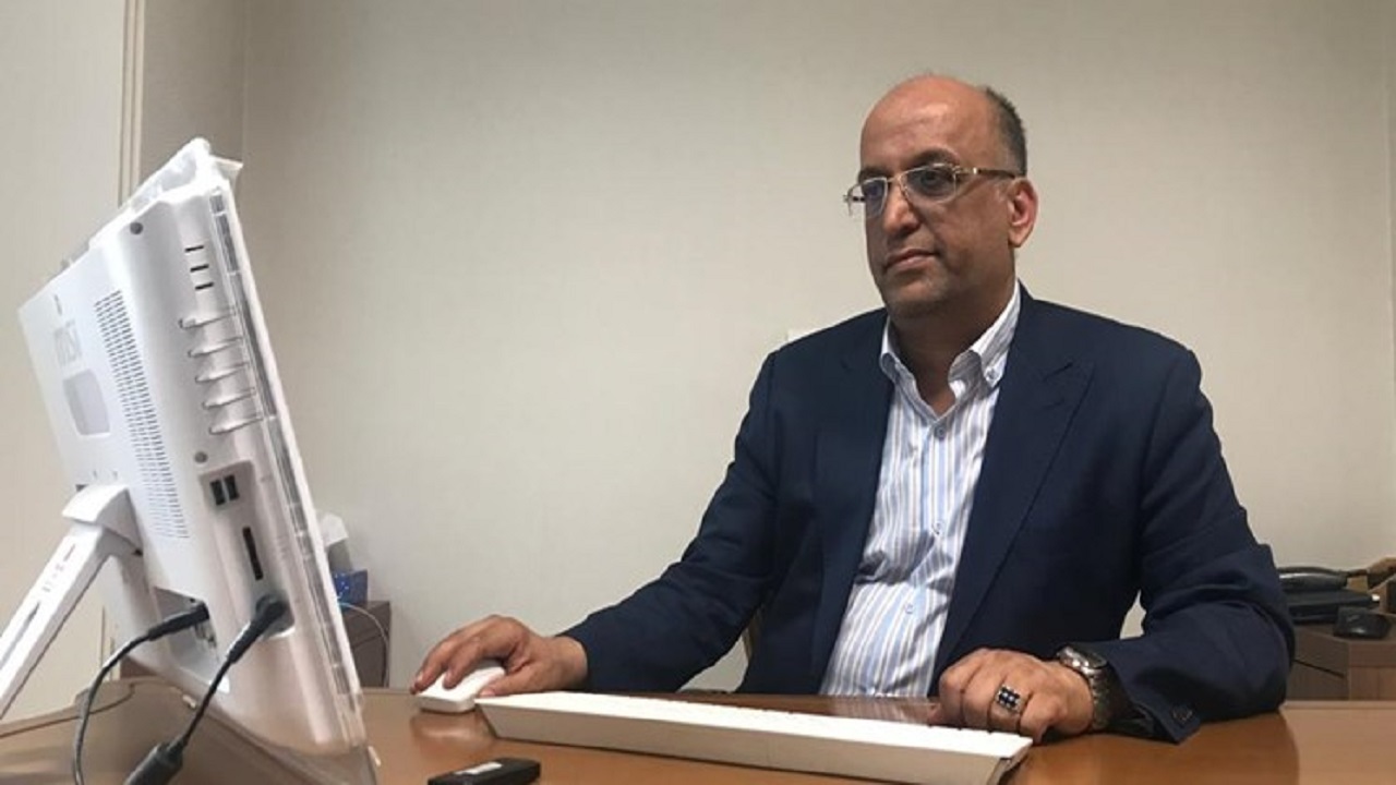 مبنای رای محکومیت فکری، قرارداد او با تیم فوتبال نساجی بوده است