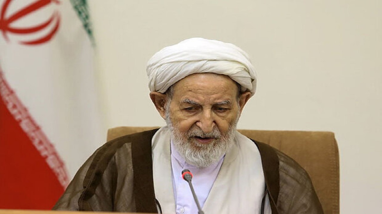 نگاهی به کارنامه علمی و سیاسی آیت الله یزدی(ره)