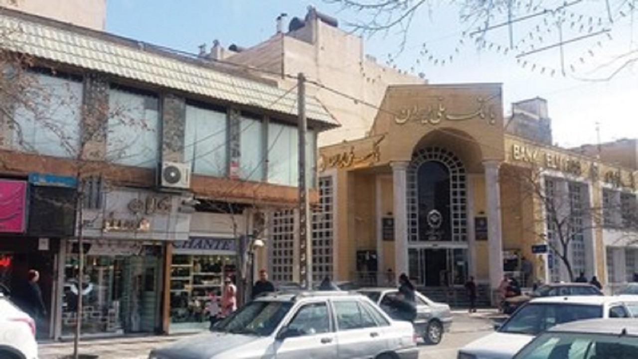 برخی از اصناف مشهد قفل قرنطینه را شکستند