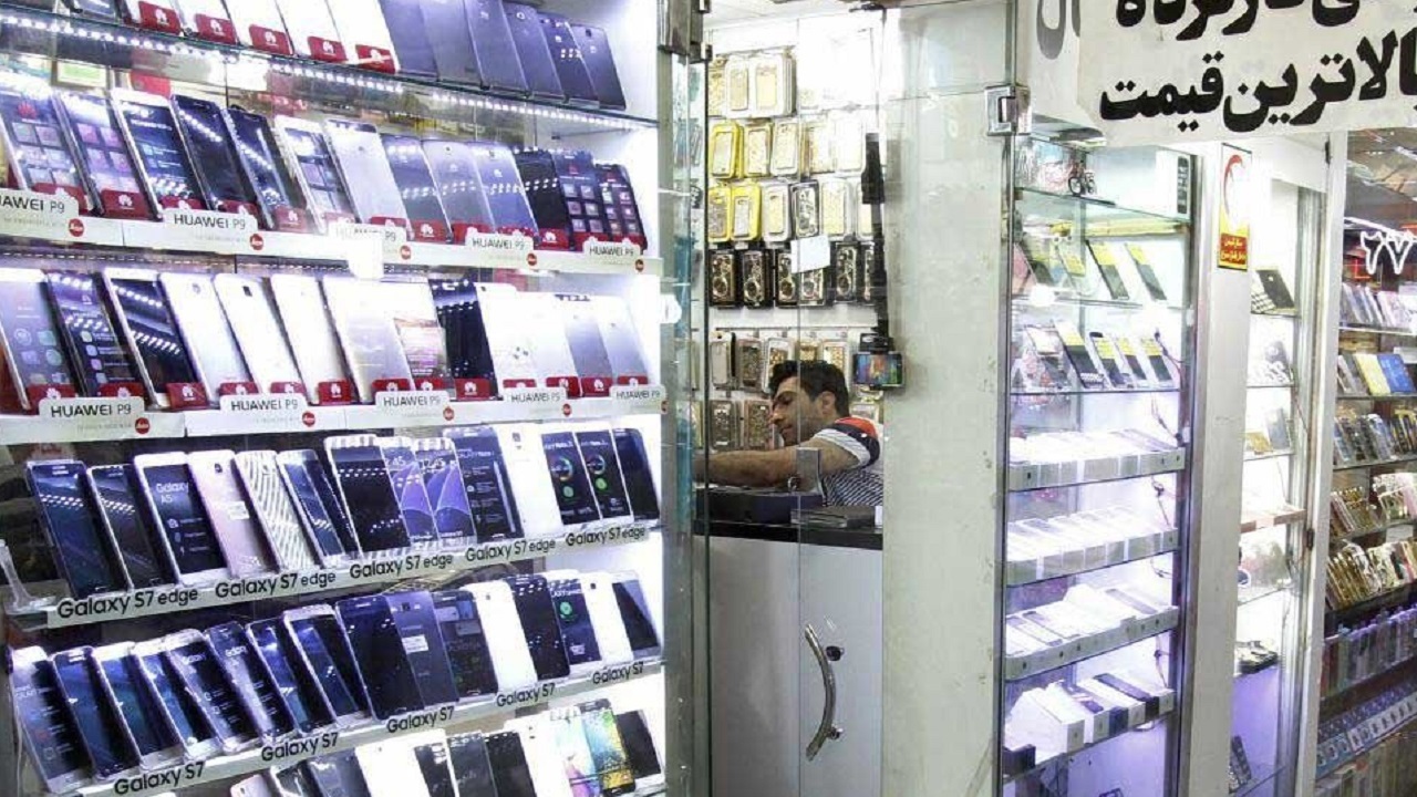 مجتمع‌های فروش موبایل در مشهد خطری ازنظر شیوع کرونا ندارند