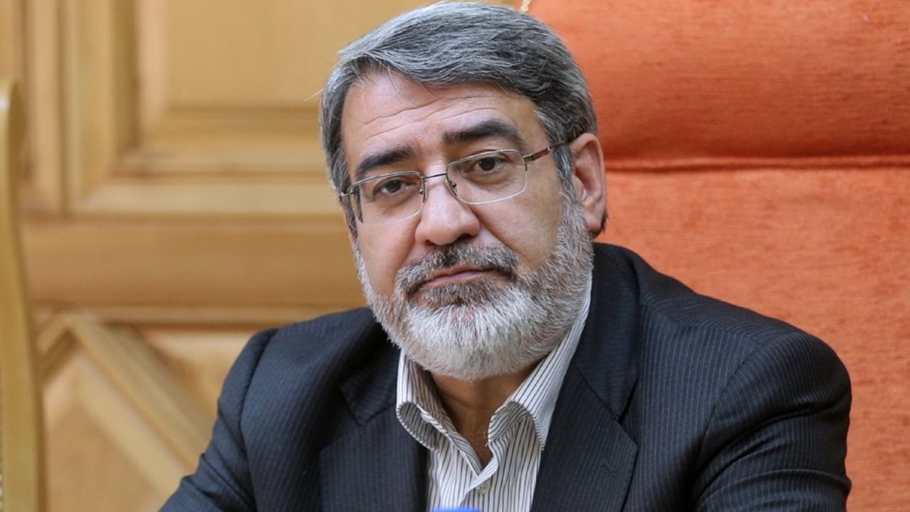 وزیر کشور: توجه به توانمندی‌ها و ظرفیت‌های بسیج رمز عبور از مشکلات است