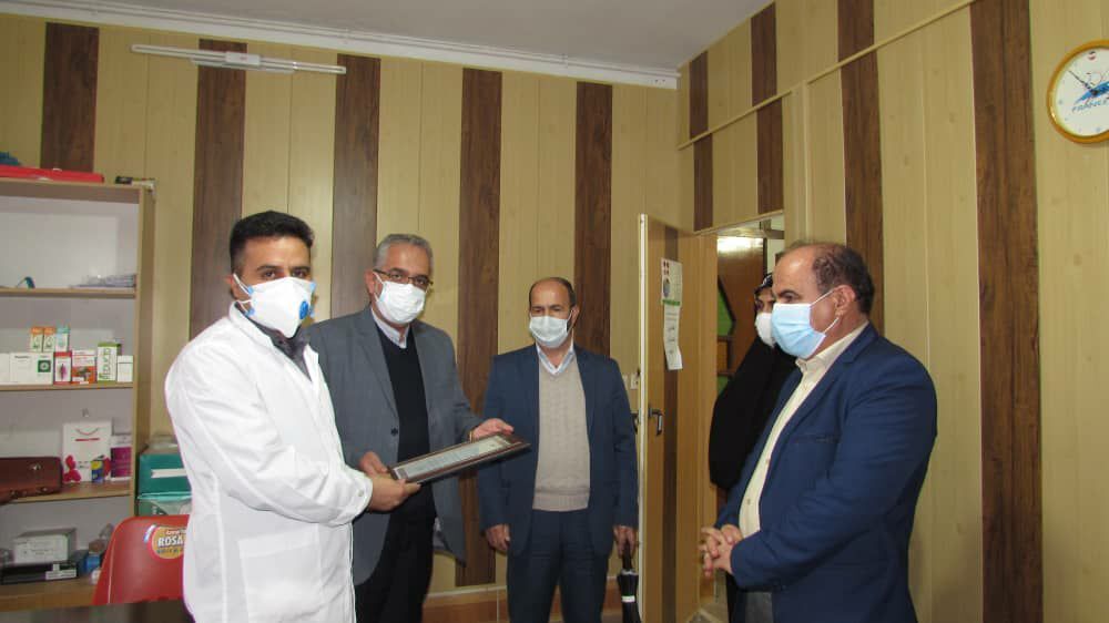 تجمع افراد در مطب ها یکی از مشکلات مبارزه با ویروس کرونا