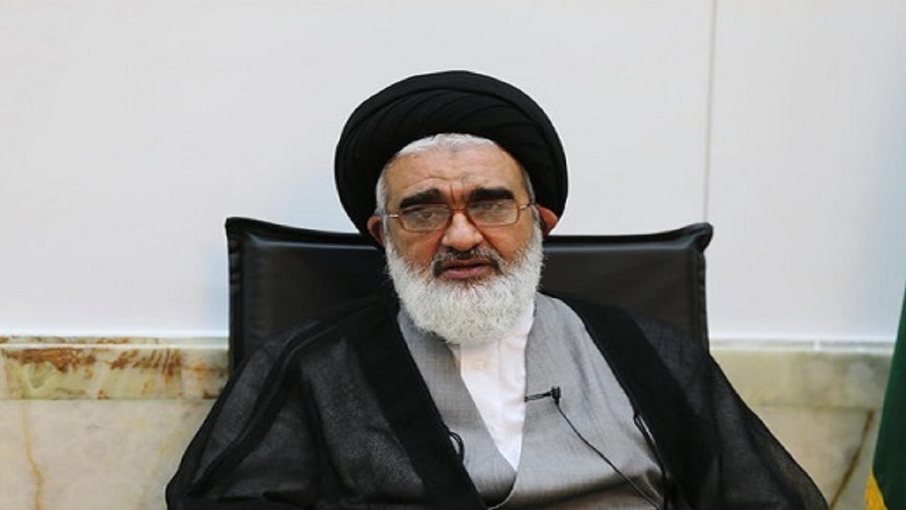 تاریخ انقلاب مملو از صحنه‌های گذشت و ایثار بسیجیان است