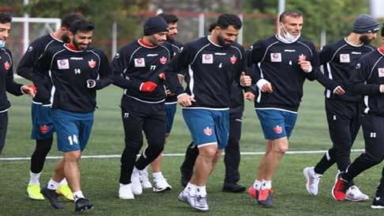 ریکاوری بازیکنان پرسپولیس در ورزشگاه درفشی‌فر