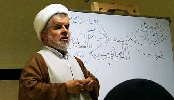 ماجرای انتقاد از مرحوم حجت‌الاسلام راستگو به خاطر اجرای تلویزیونی با لباس روحانیت + فیلم