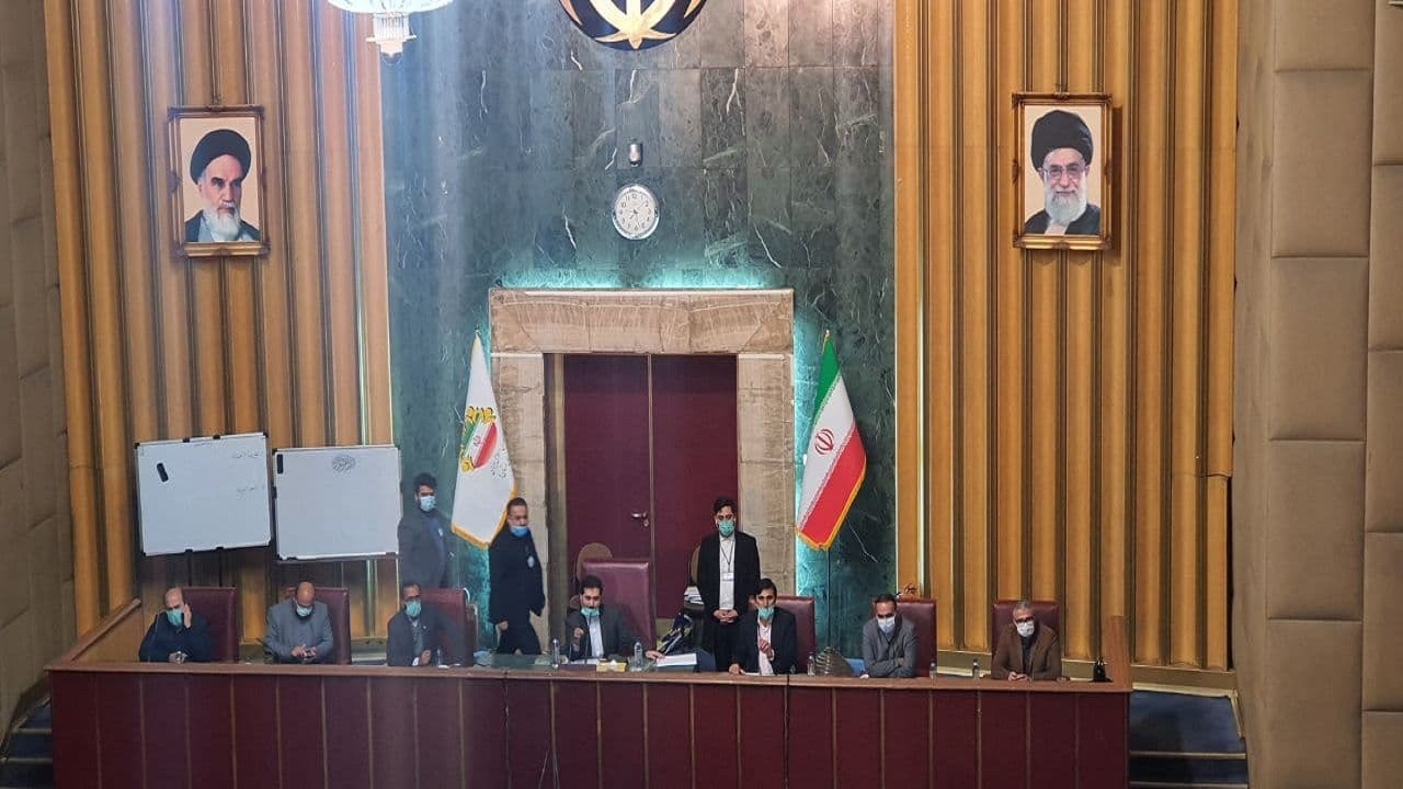 سی و هفتمین جلسه شورای عالی استان‌ها به تقدیر از عضو پاکدست آغاز شد