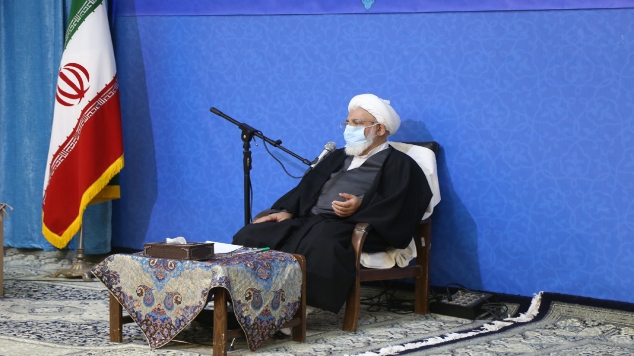 محتوا‌های غنی مکتب اهل‌بیت (ع) در فضای مجازی منتشر شود