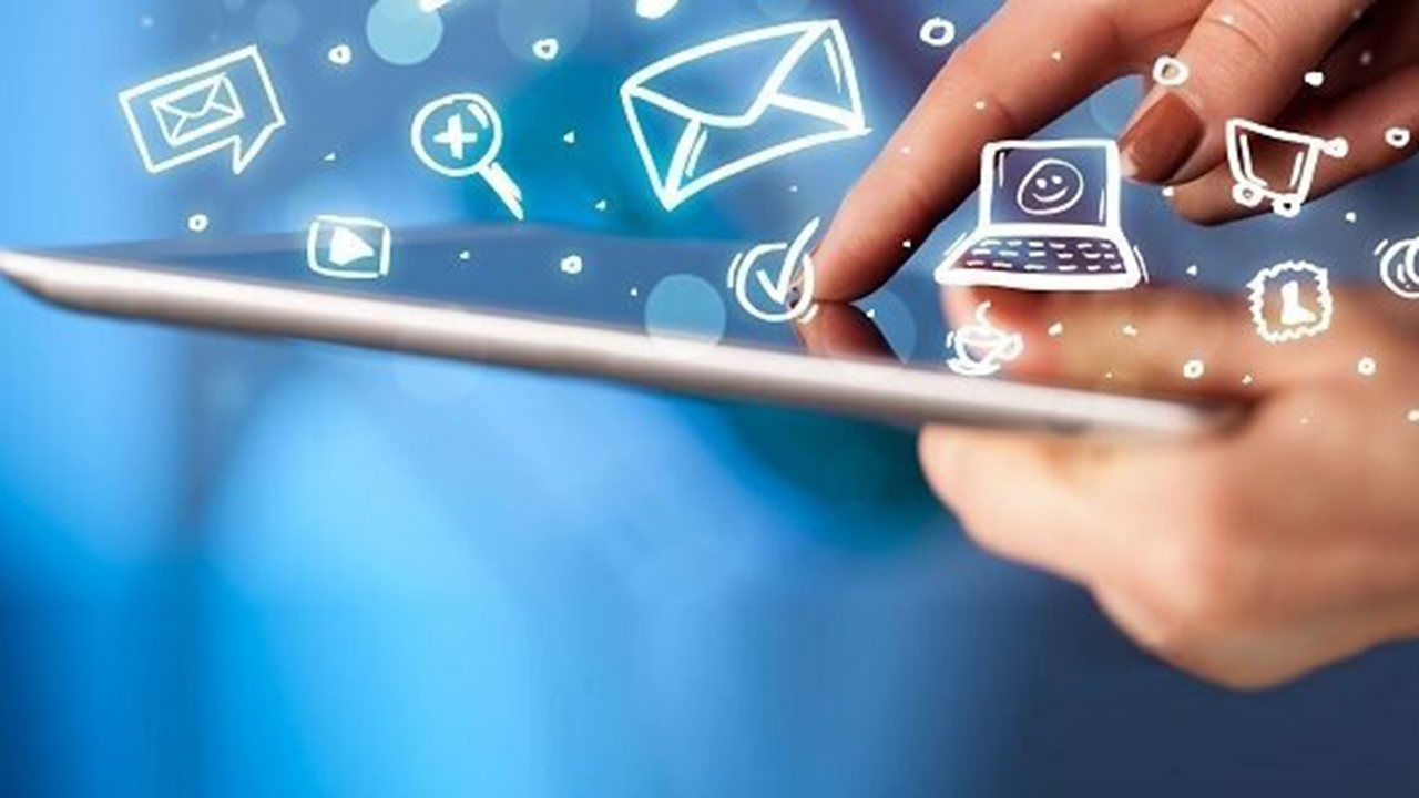 ارائه خدمات غیرحضوری مخابرات فارس به مشترکان