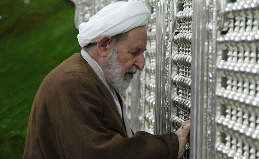 بازخوانی دست&zwnj;نوشته آیت&zwnj;الله یزدی در دفتر یادداشت غبارروبی حرم حضرت معصومه (س) +تصاویر