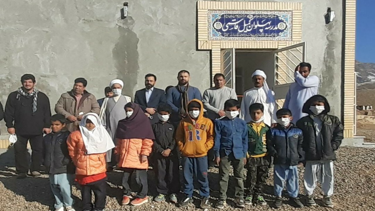 افتتاح مدرسه در ارتفاعات مرزی ایران بنام قهرمان المپیک+ تصاویر
