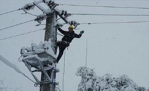 برف و سرما می&zwnj;آید/ مسئولان برق زودتر به خواب زمستانی رفتند