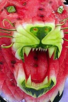 آموزش آشپزی؛ از شاورما لبنانی با سس مخصوص ماست و کوفته ریزه مرغ و گردو تا انار شکلاتی؛ شیرینی خوشمزه شب یلدا + تصاویر