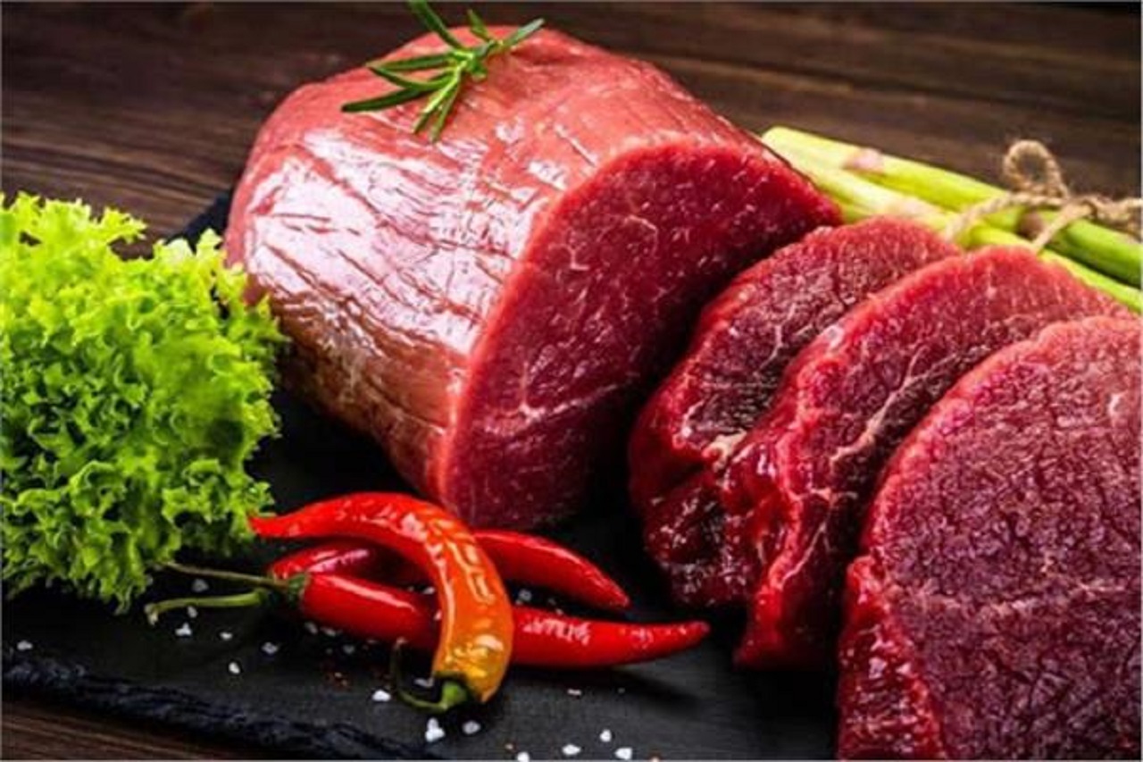کدام افراد نباید به گوشت قرمز لب بزنند؟