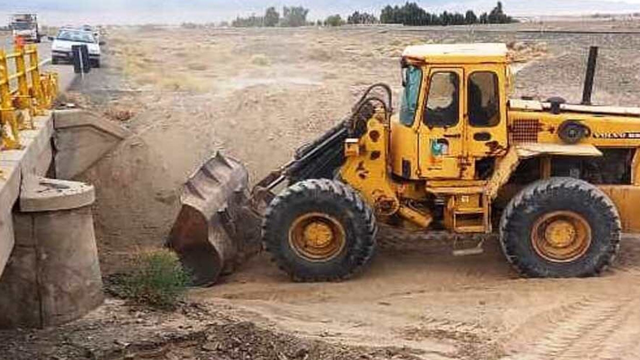 ترمیم زیان‌های ناشی از سیلاب در شبکه‌های آب روستایی فارس