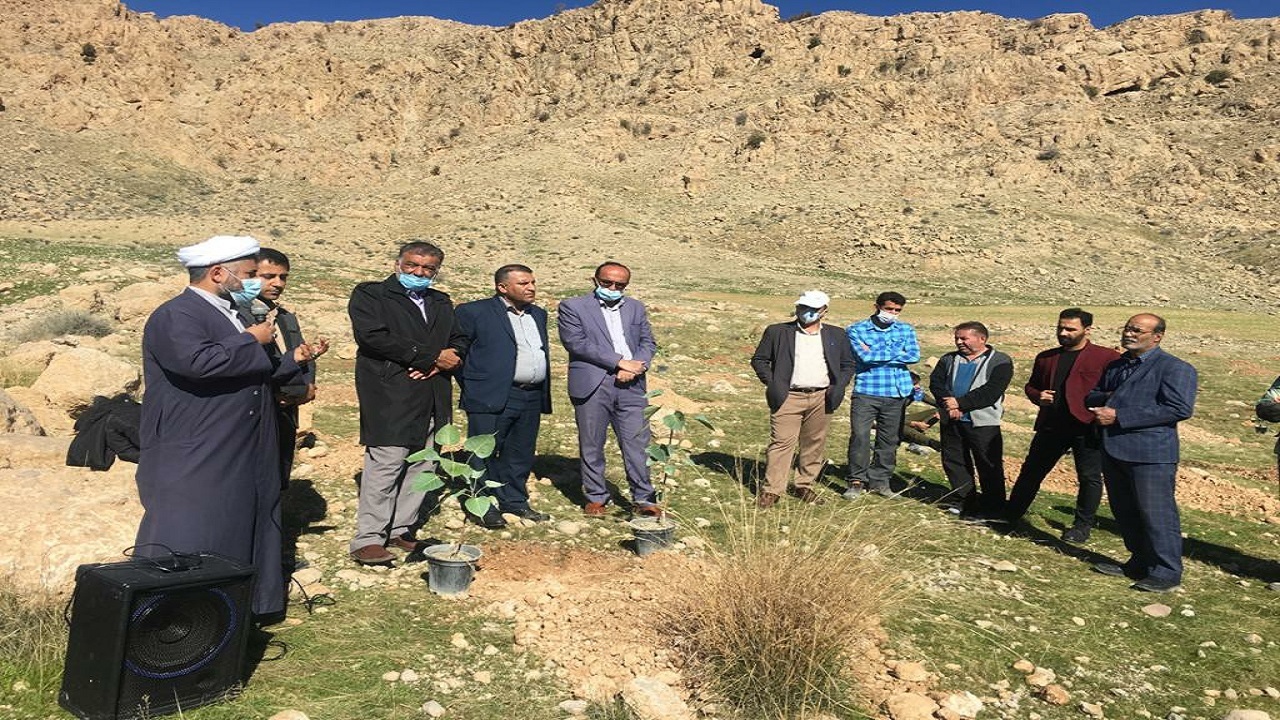 آیین کاشت نهال در دهستان منگشت باغملک برگزار شد