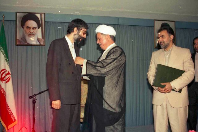 همه چیز درباره نشان&zwnj;های دولتی و نظامی در ایران + تصاویر