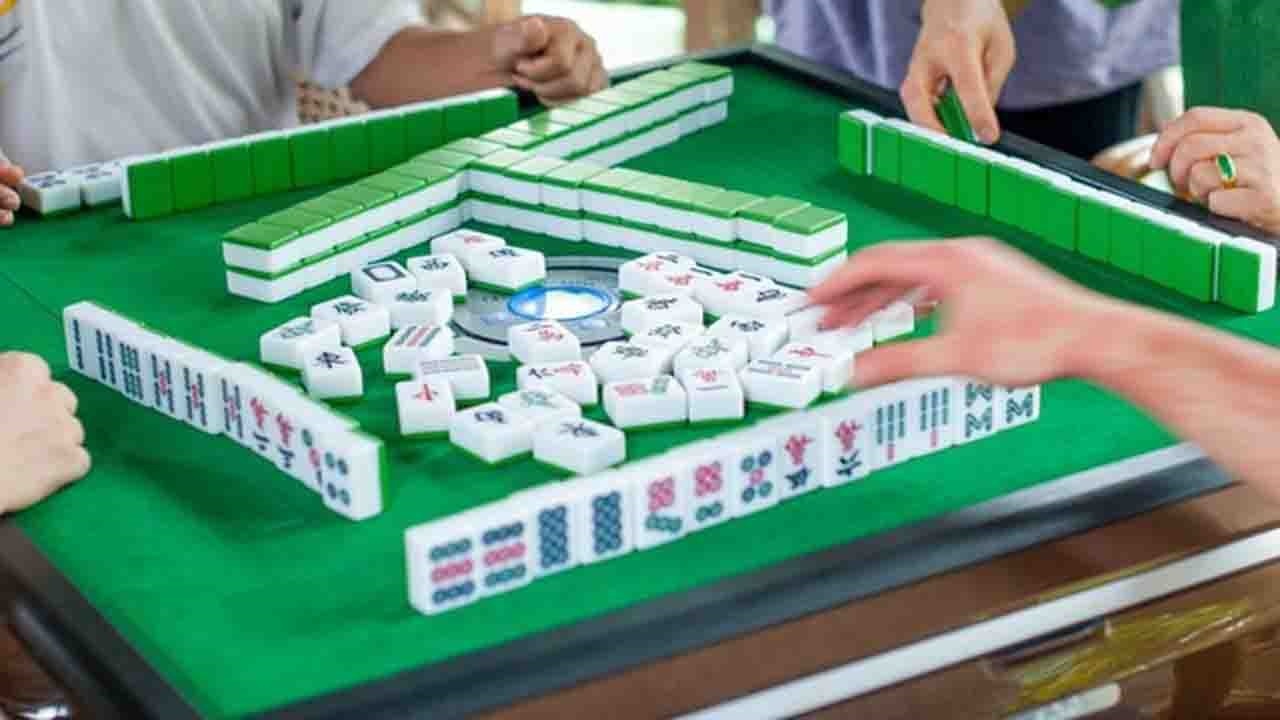 بعضی از شیوه‌های کسب درآمد‌، فایده‌ای برای انسان ندارد+فیلم