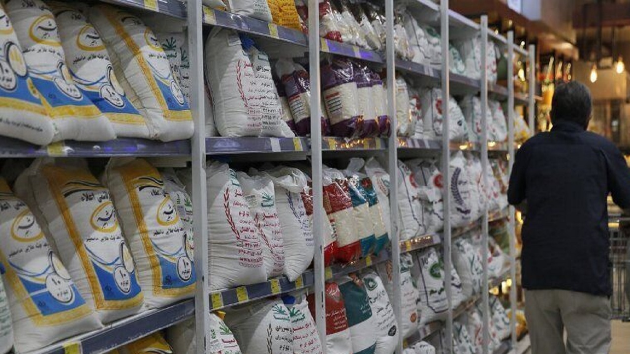 ۸۵ تن روغن و برنج تنظیم بازار در خاش توزیع شد