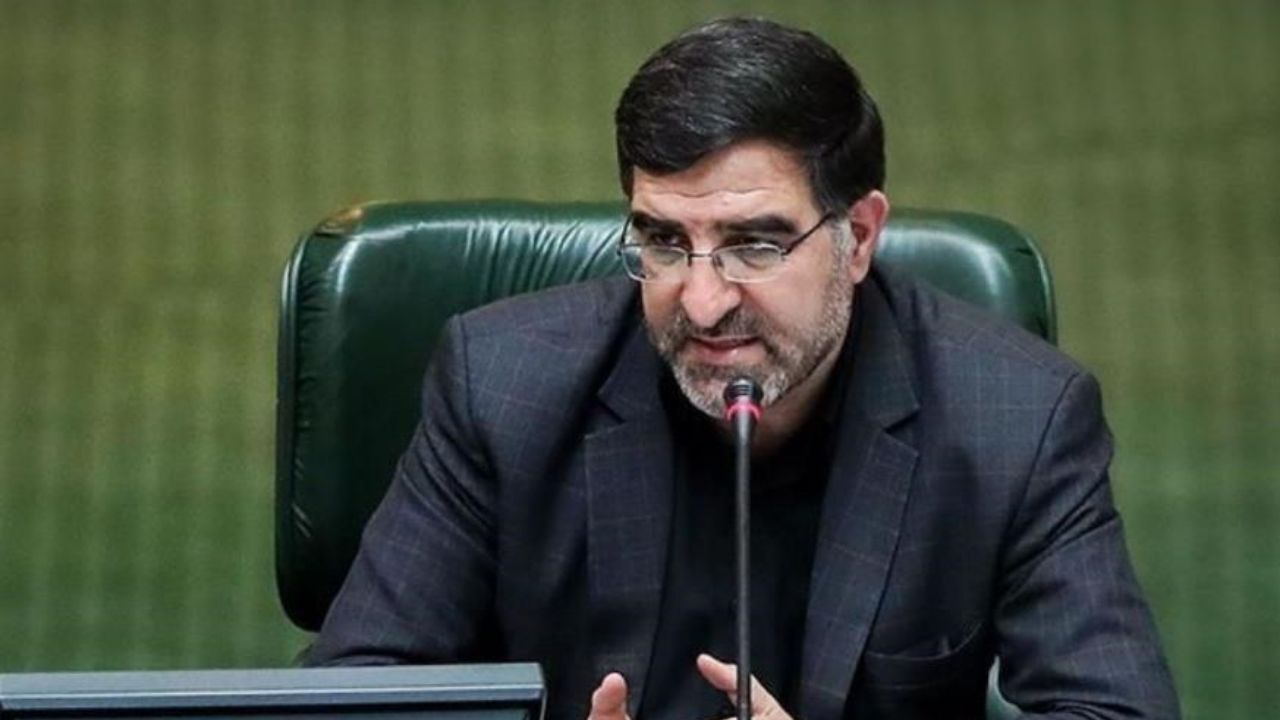 آقای روحانی کم لطفی نکند!/ما بر اساس آیین نامه لوایح دولت را بررسی می‌کنیم