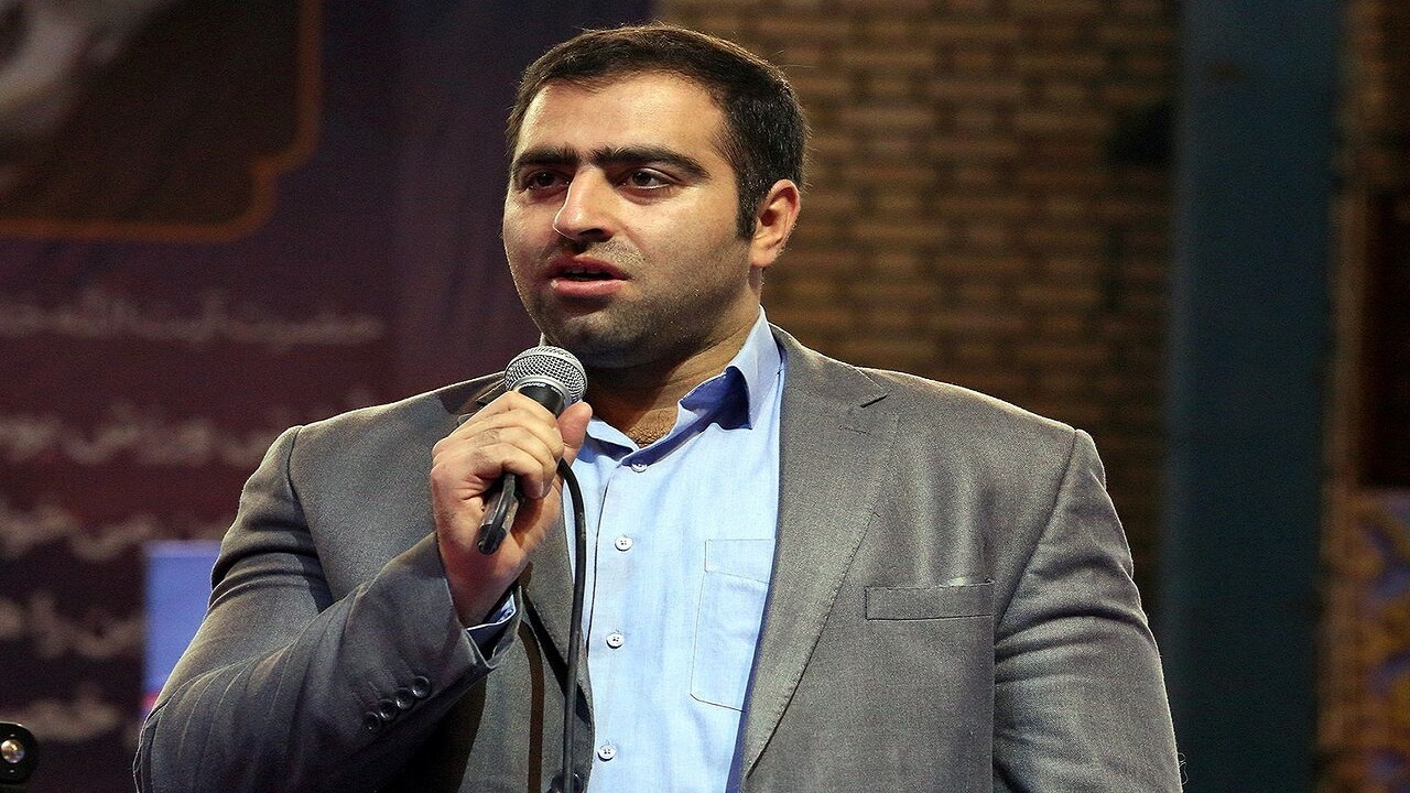 قهرمانان و پیشکسوتان کشتی دوست داشتند در سالن حاضر باشند/ قهرمانان واقعی امثال حاج قاسم سلیمانی هستند