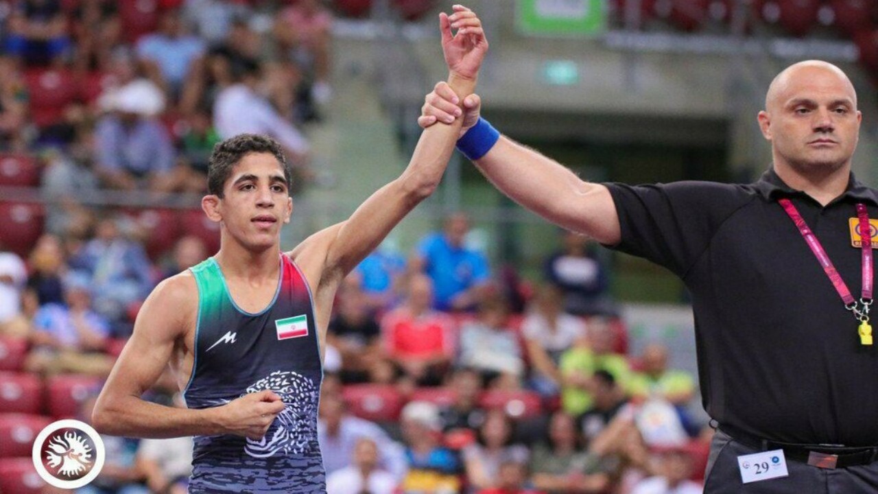 عموزاد حریفانش را در جام جهانی کشتی آزاد شناخت/ مصاف با رقبا از ظهر فردا