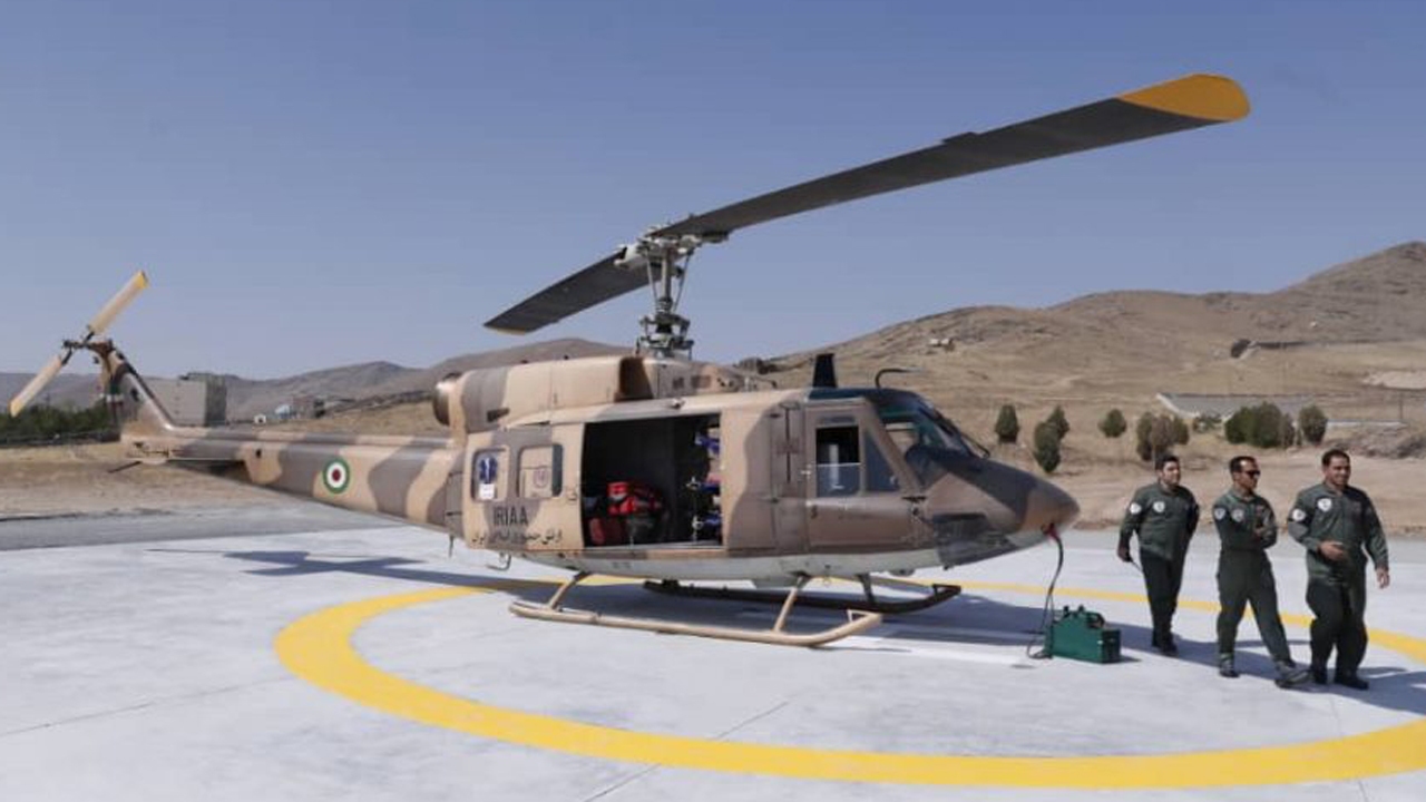 پرواز پرنده نجات در آسمان آباده