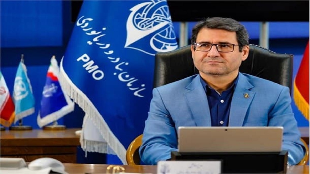 تخلیه و بارگیری شبانه‌روزی کشتی‌ها در بنادر در راستای تأمین کالا‌های اساسی