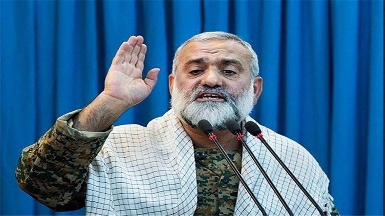 مستکبران به جای خونریزی به مستمندان کمک کنند