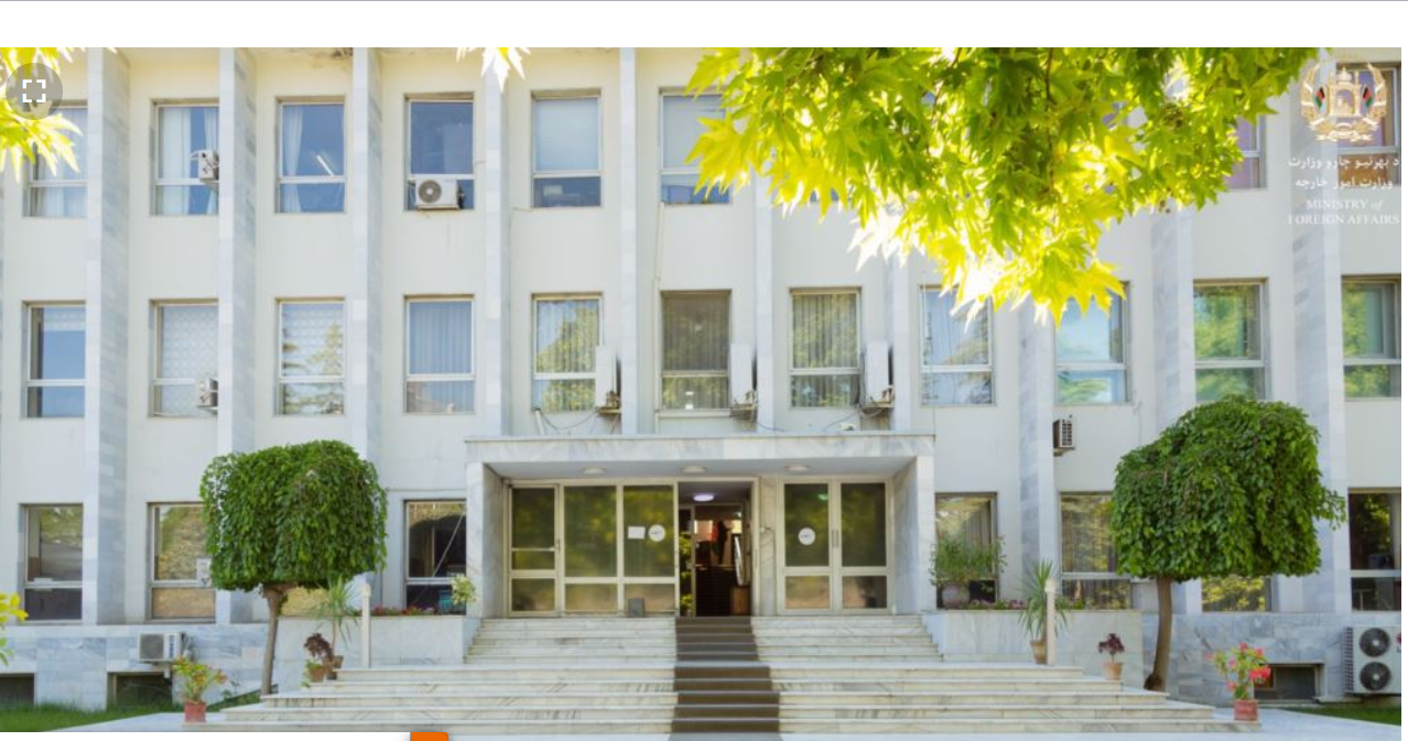 هیات طالبان با مشورت دولت کابل به اسلام آباد رفته است