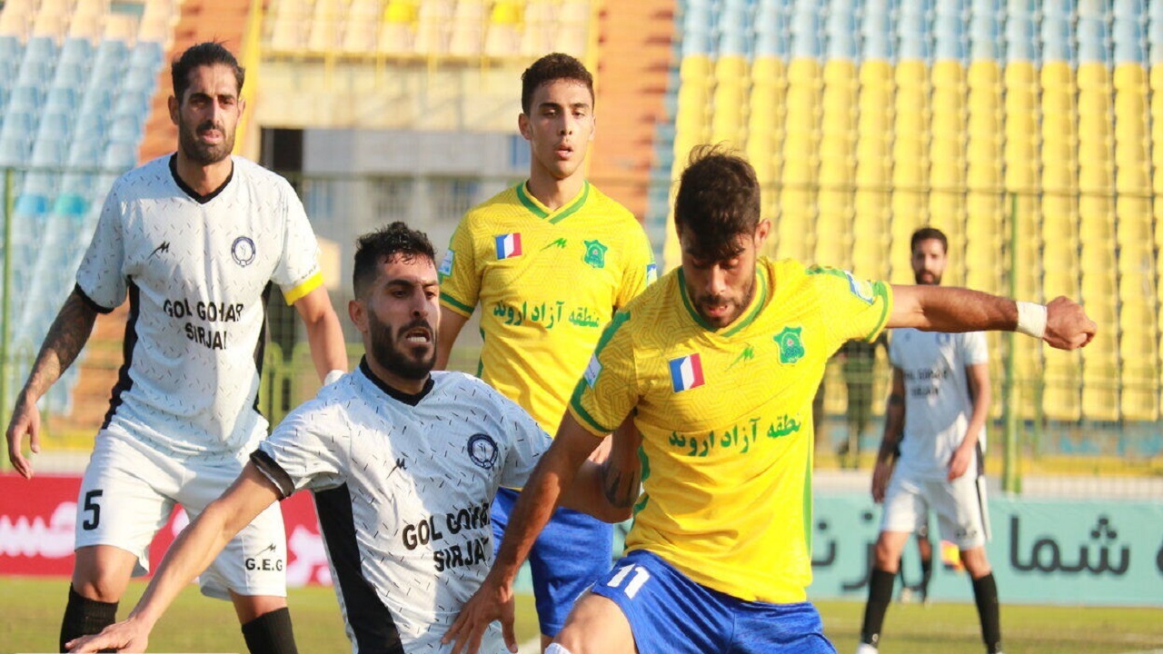 غیبت بازیکن صنعت نفت آبادان در دیدار برابر آلومینیوم اراک