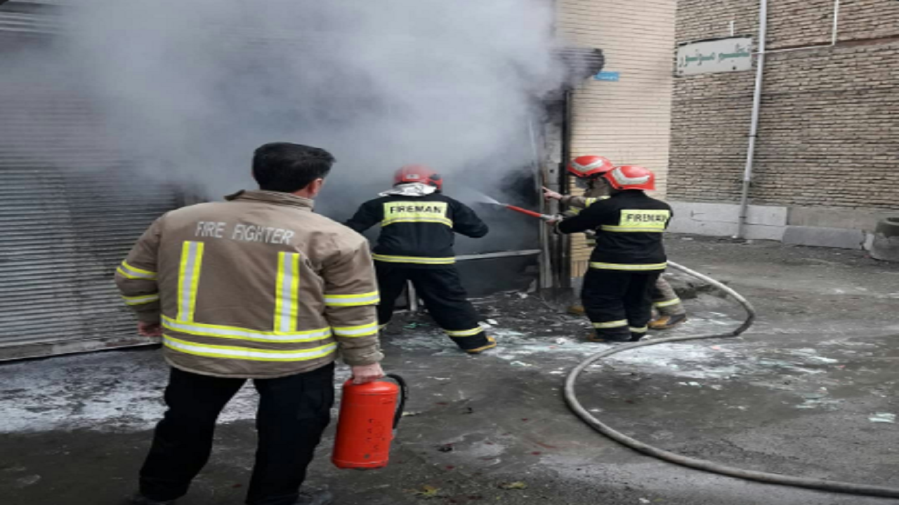 آتش سوزی در مغازه مکانیکی در شهرک مولوی سنندج