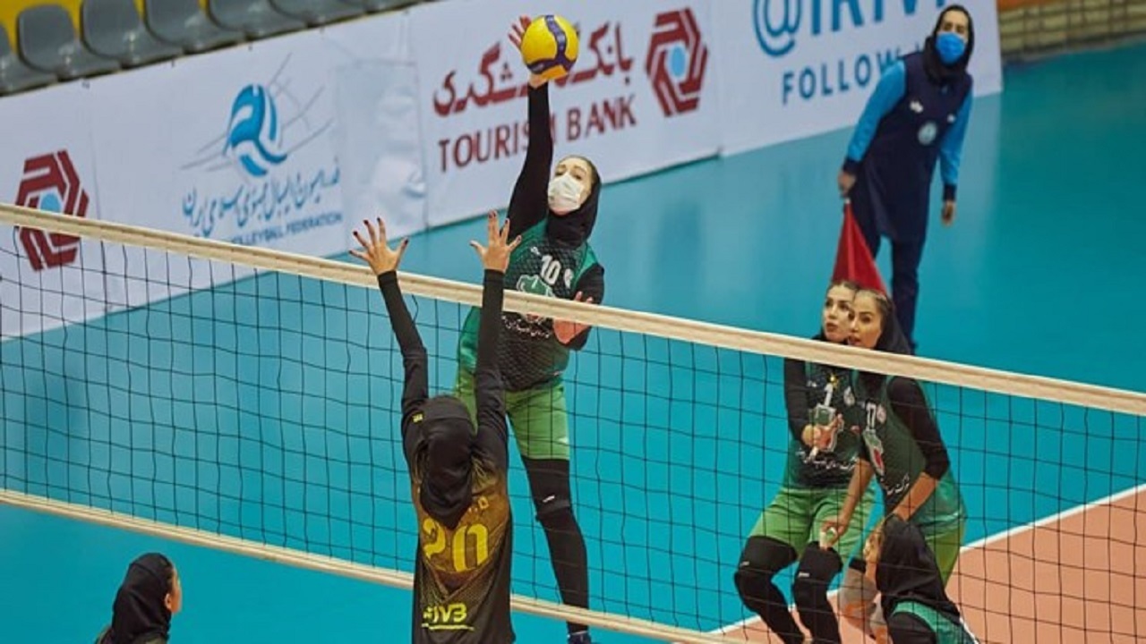 پیروزی راحت ذوب آهن مقابل پیکان