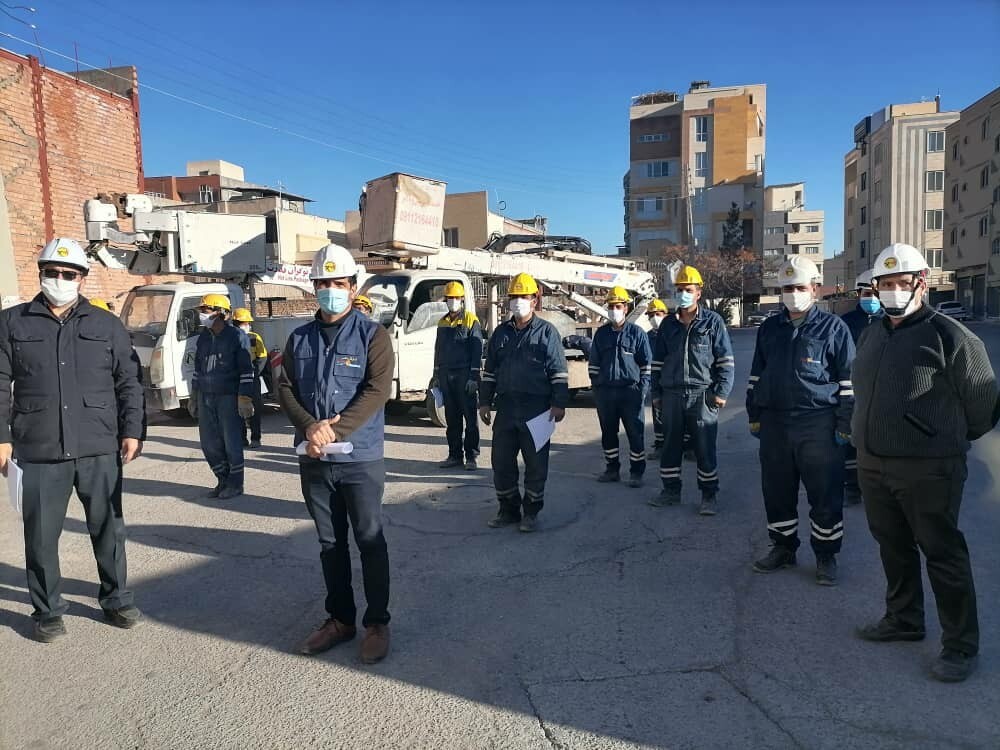 مانور اصلاح ولتاژ شبکه توزیع برق در کرمان برگزار می شود