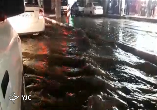 آبگرفتگی معابر اهواز سریالی که پس از بارش باران تکرار می&zwnj;شود/ مسئولان درس عبرت نمی&zwnj;گیرند؟