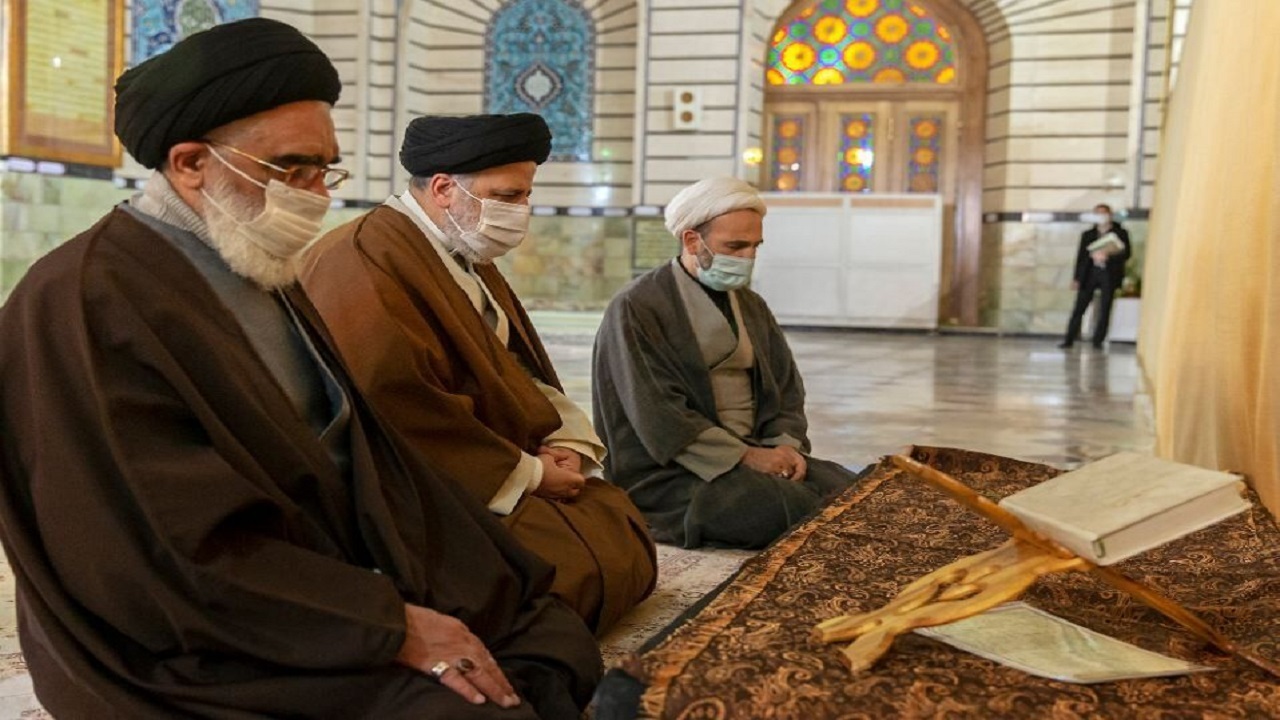حضور رئیس قوه‌قضاییه بر مزار آیت‌الله یزدی(ره)