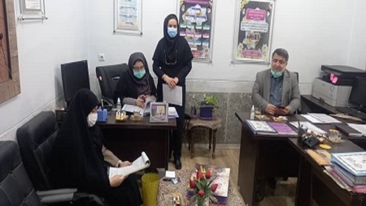 کمک به ارتقای عملکرد مدیران مدارس در اهواز