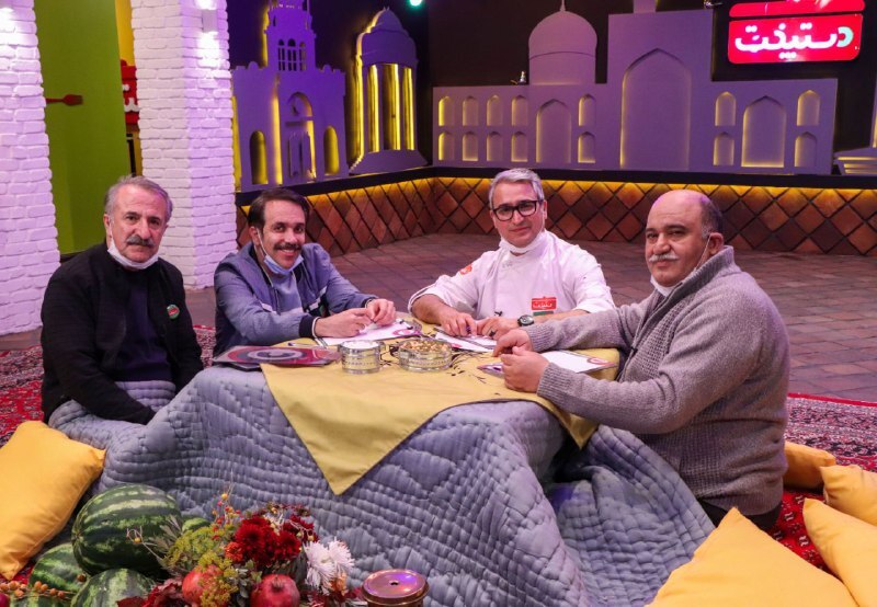 پخش ویژه برنامه شب یلدا شبکه ها با مهمانان ویژه +فیلم