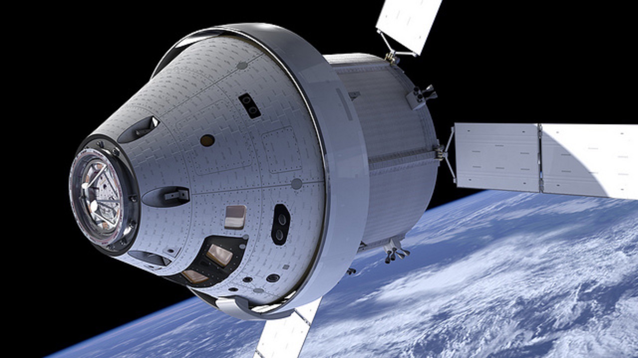 پرتاب فضاپیما Orion به یک سال تاخیر افتاد