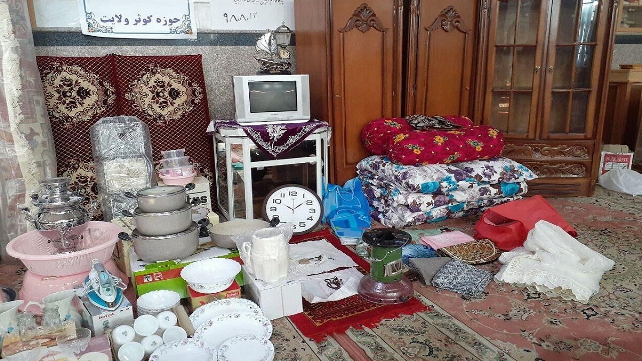 اهدای هدیه ازدواج به دختران و پسران تحت پوشش کمیته امداد