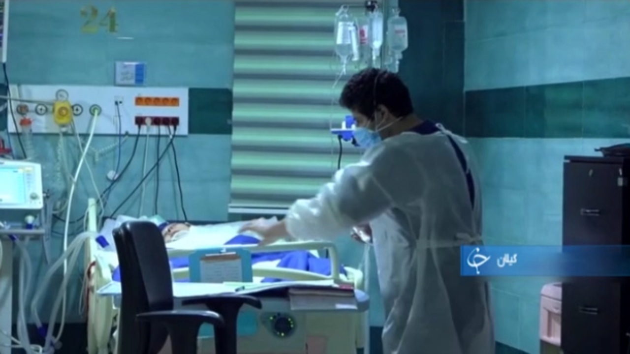 تجلیل از خانواده شهدای جامعه پرستاری + فیلم