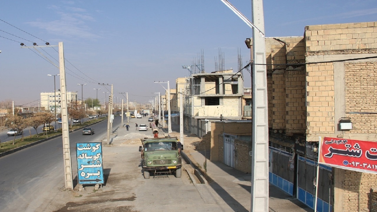 اتمام عملیات اجرایی انتقال شبکه فشار متوسط و ضعیف برق محور چالشتر به شهرکرد