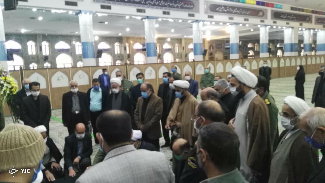 مراسم تشییع و تدفین آیت الله جعفری در کرمان + تصاویر
