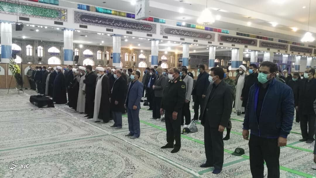 مراسم تشییع و تدفین آیت الله جعفری در کرمان + تصاویر